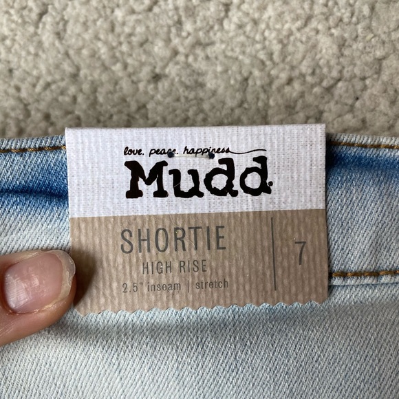 Mudd | High Rise Light Wash Distressed Jean Shorts - Picture 6 of 6
